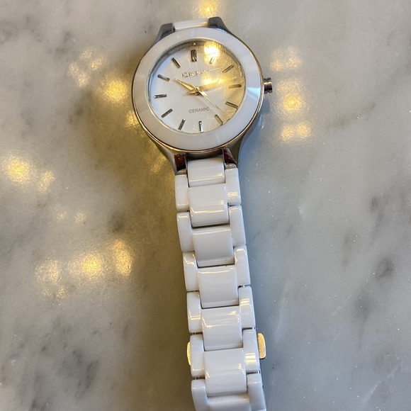 DKNY watch - Picture 5 of 6